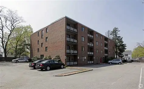 2 bed, 1 bath apartment for rent at 175 Adams St Unit 20, Nonantum — photo 3 of 3