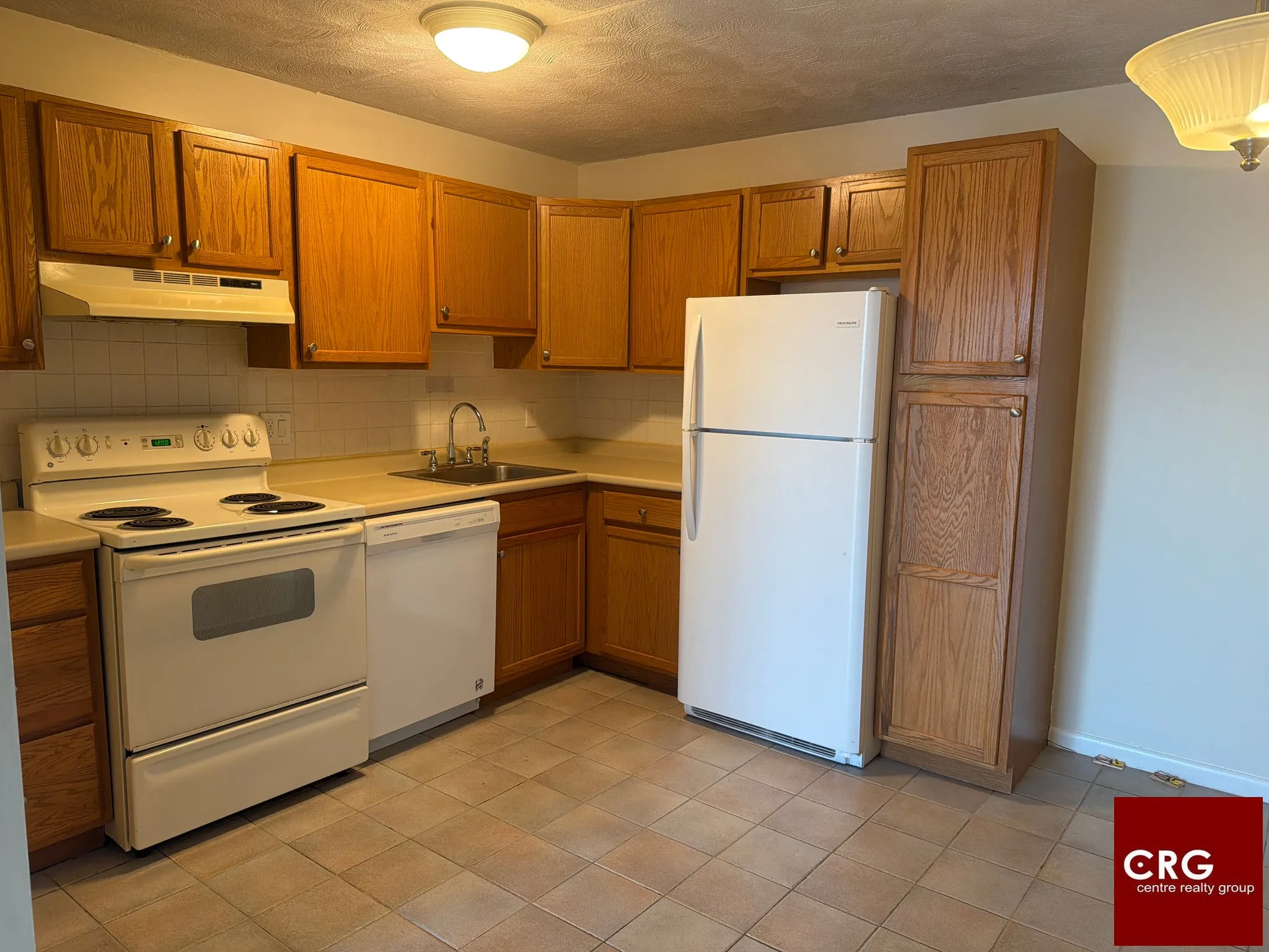 2 bed, 1 bath apartment for rent at 175 Adams St Unit 40, Nonantum — photo 3 of 11