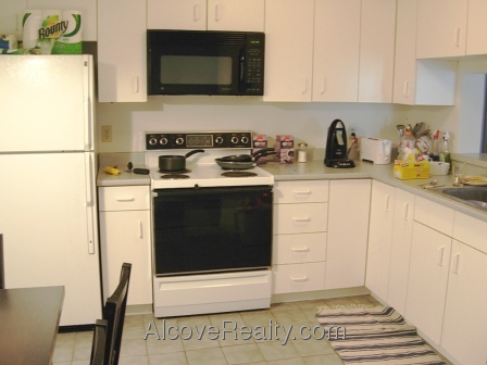 2 bed, 2 bath apartment for rent at 175 Beacon St Unit A, Ward Two — photo 2 of 7