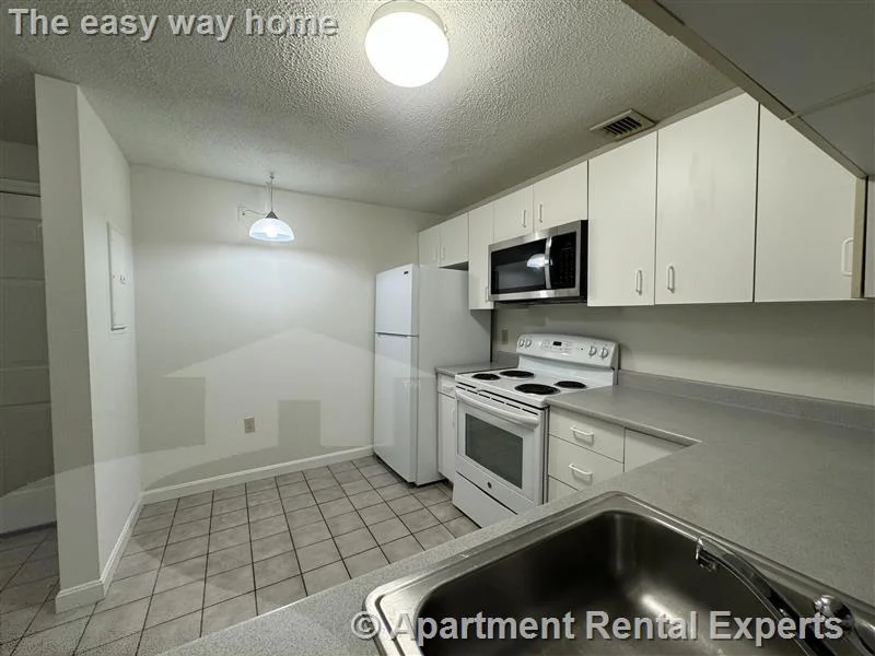 2 bed, 2 bath apartment for rent at 175 Beacon St Unit G03, Ward Two — photo 1 of 8