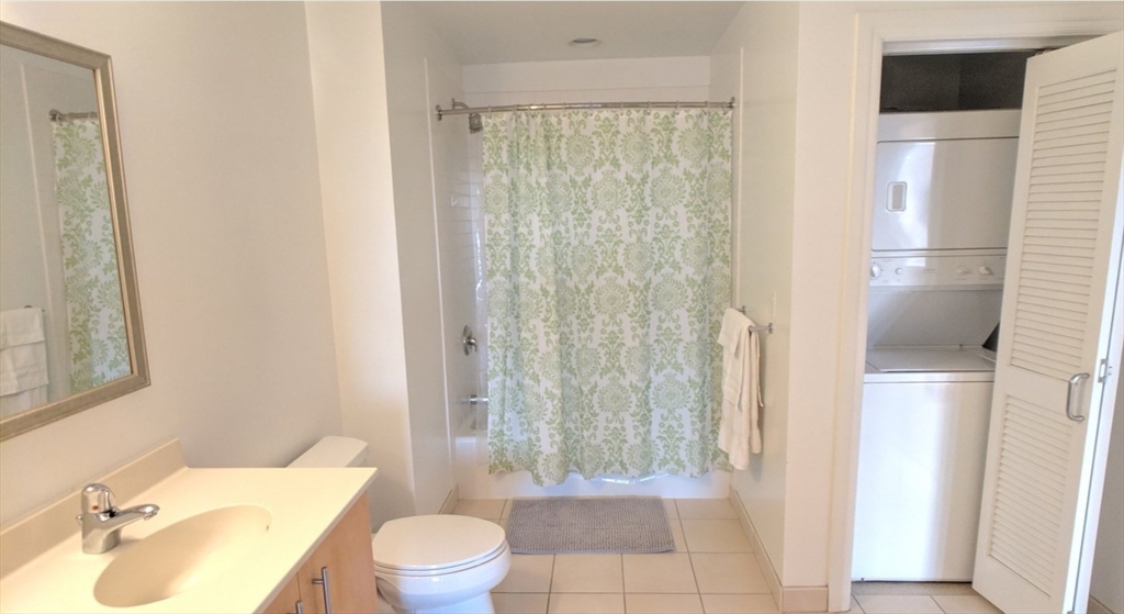 1 bed, 1 bath apartment for rent at 175 Blossom St Unit 04, West End — photo 5 of 5