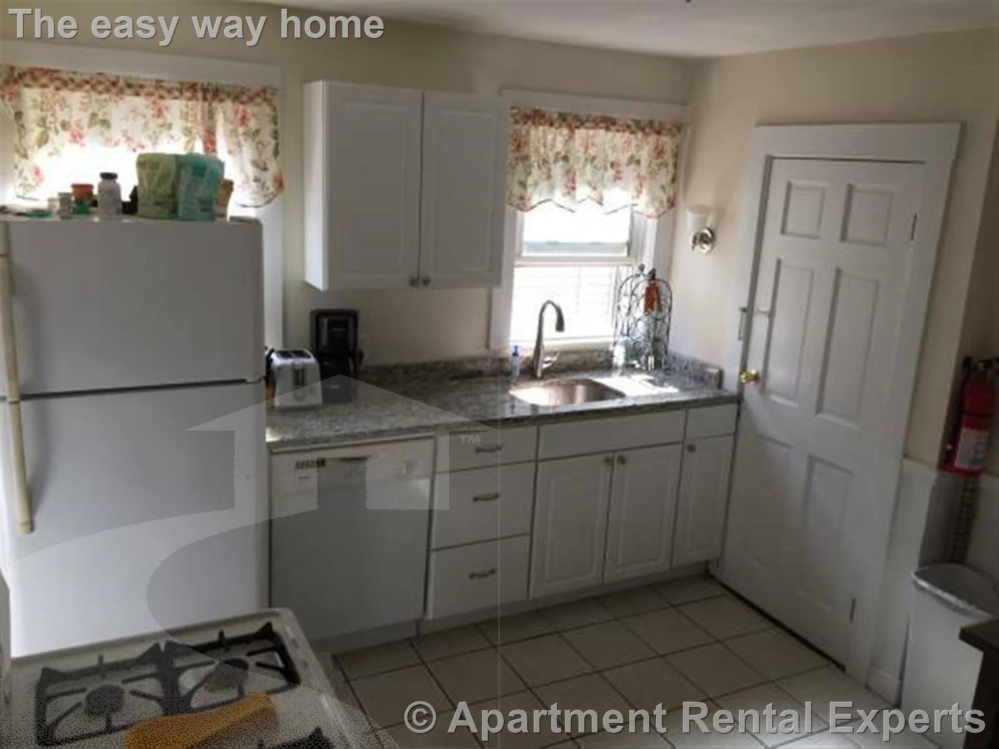 3 bed, 2 bath apartment for rent at 175 Boston Ave Unit 2, West Medford — photo 2 of 10
