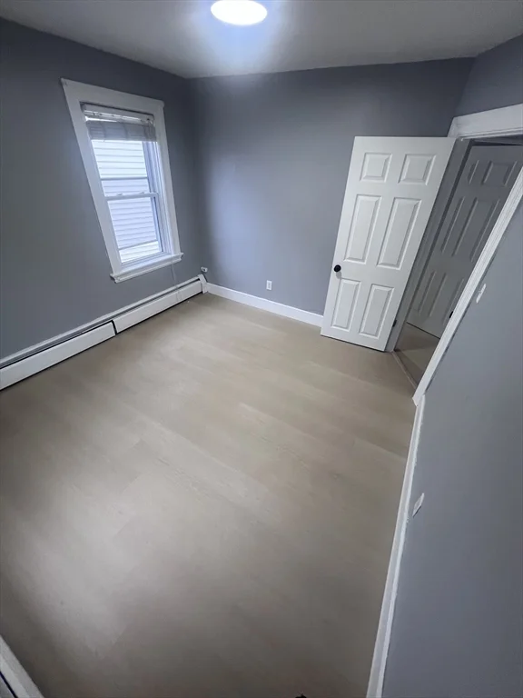 4 bed, 1 bath apartment for rent at 175 Child St Unit Left, Warren — photo 6 of 13