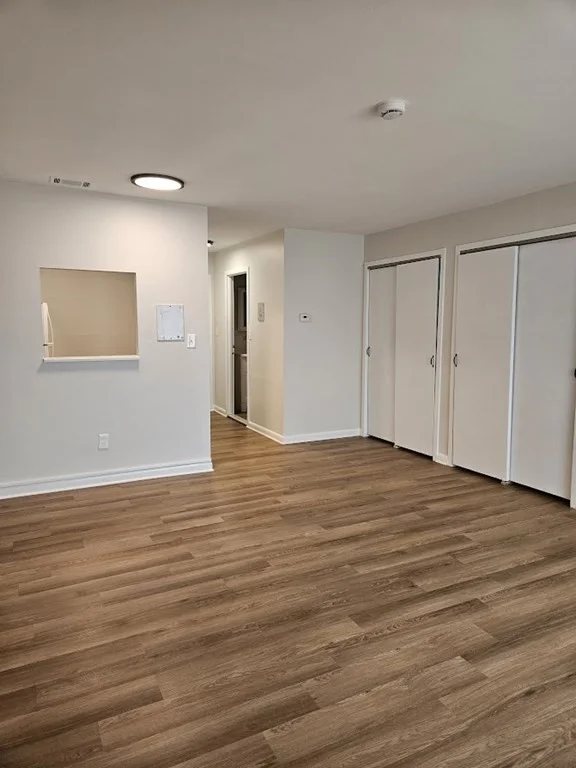 Studio bed, 1 bath apartment for rent at 175 Clare Ave Unit B3, Hyde Park