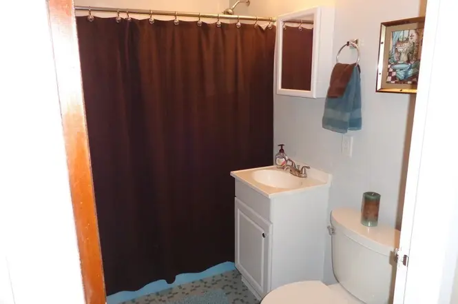 1 bed, 1 bath apartment for rent at 175 Clare Ave Unit D3, Hyde Park — photo 4 of 4