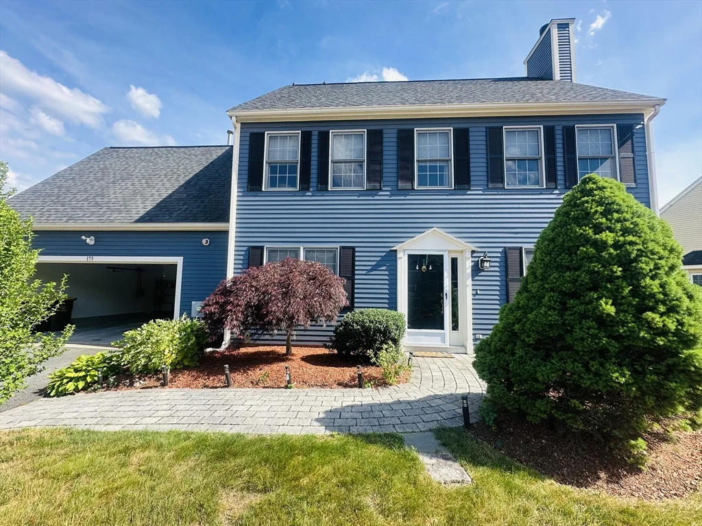 3 bed, 2 bath apartment for rent at 175 Clear Pond Dr Unit 175, Walpole — photo 4 of 35