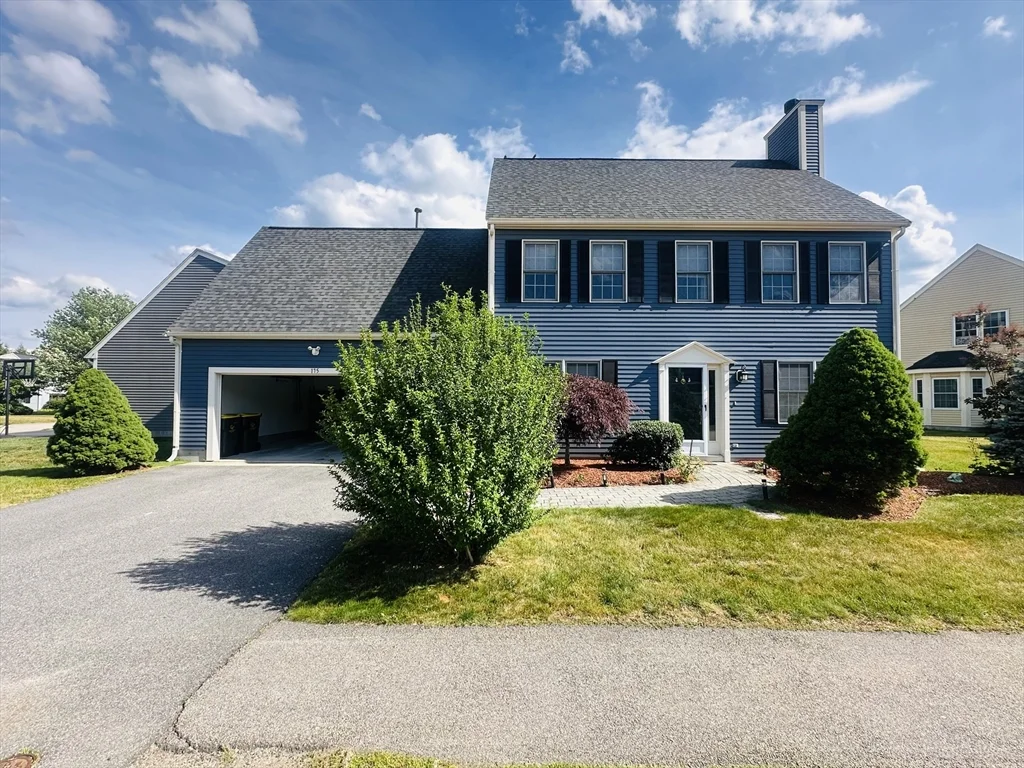 3 bed, 2 bath apartment for rent at 175 Clear Pond Dr Unit 175, Walpole — photo 1 of 35