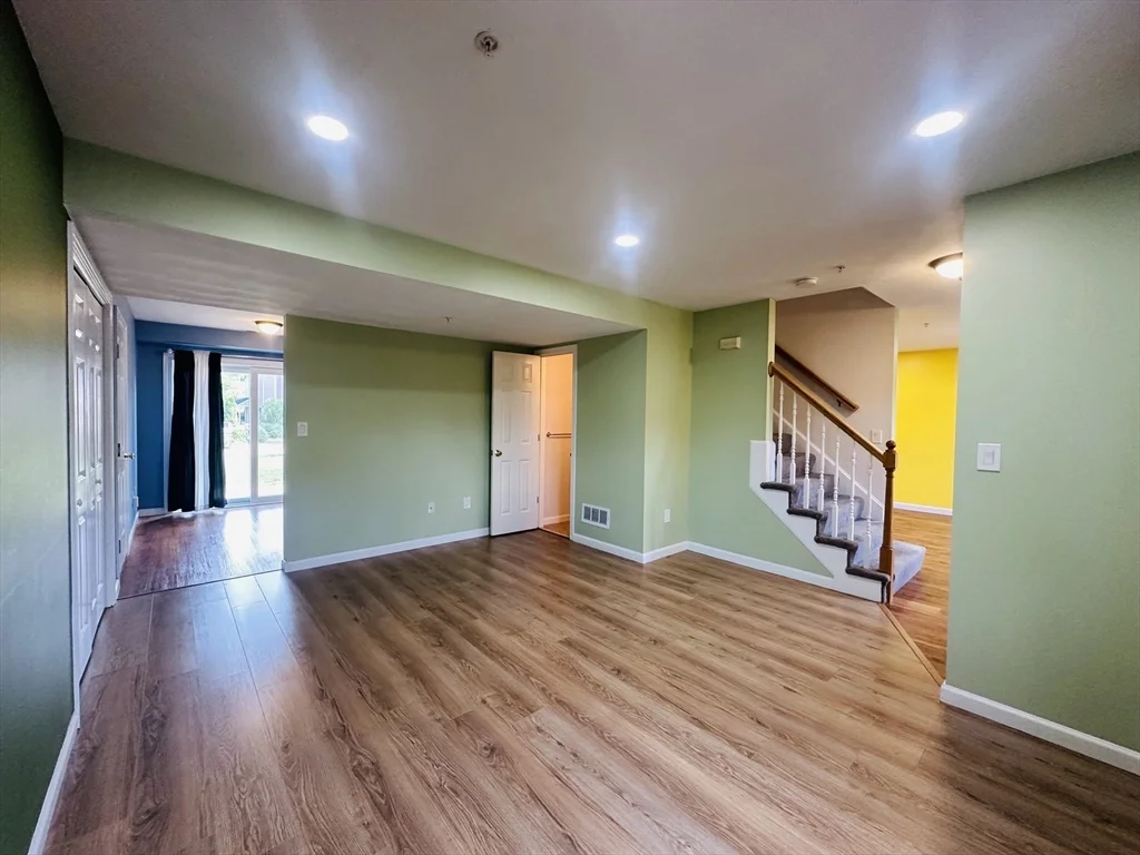 3 bed, 2 bath apartment for rent at 175 Clear Pond Dr Unit 175, Walpole — photo 7 of 35