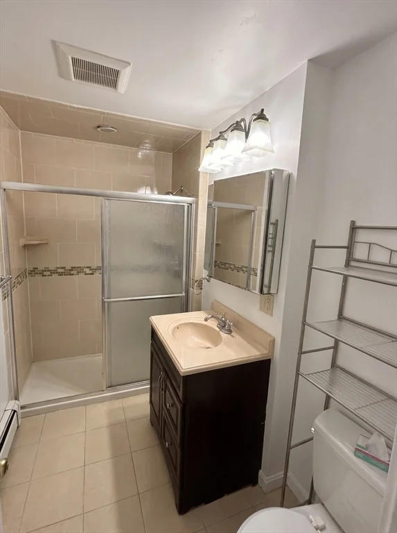3 bed, 1 bath apartment for rent at 175 Coleman St Unit 2, Malden — photo 6 of 7
