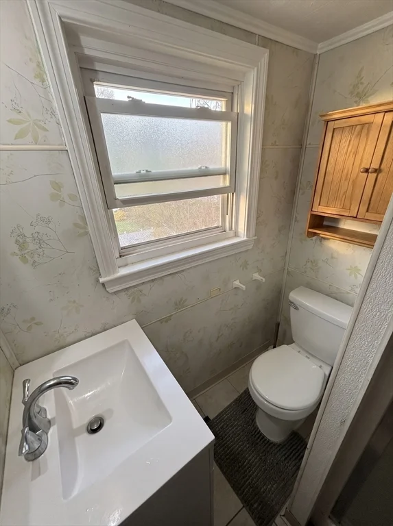 2 bed, 1 bath apartment for rent at 175 Coleman St Unit 3, Malden — photo 7 of 7