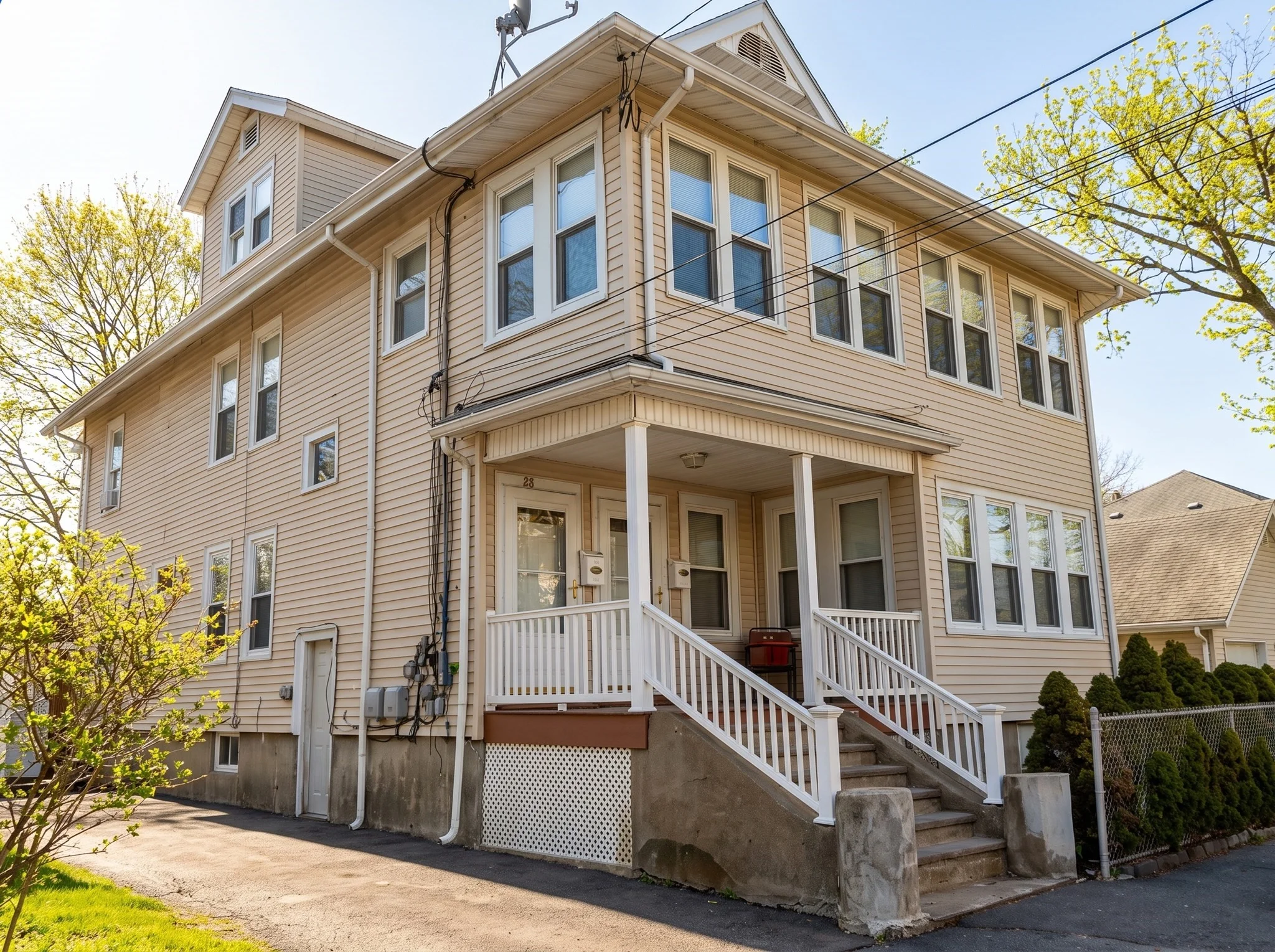 2 bed, 1 bath apartment for rent at 175 Coleman Unit 3, Malden
