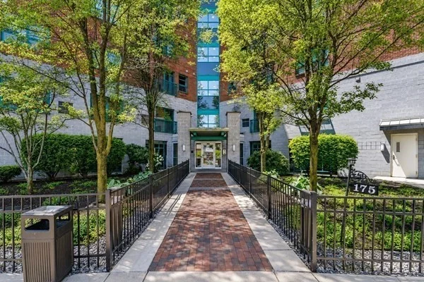 2 bed, 2 bath apartment for rent at 175 Cottage St Unit 515, Chelsea — photo 23 of 37