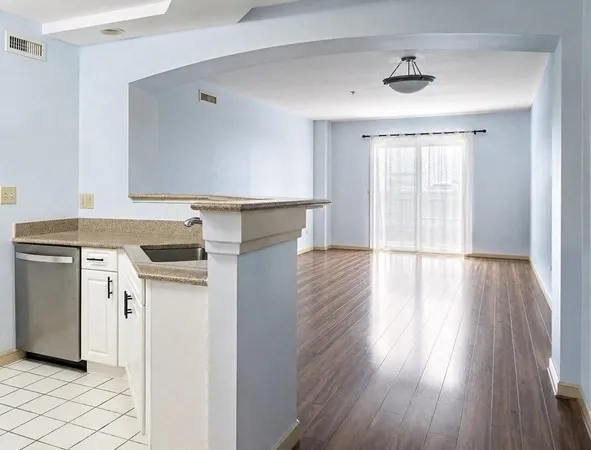 2 bed, 2 bath apartment for rent at 175 Cottage St Unit 516, Chelsea — photo 2 of 22