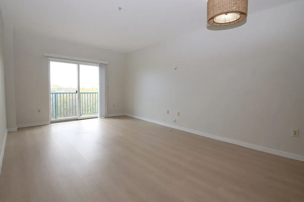 2 bed, 2 bath apartment for rent at 175 Cottage St Unit 702, Chelsea — photo 8 of 32