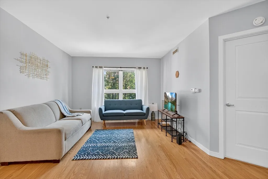 1 bed, 1 bath apartment for rent at 175 Cottage Unit 312, Chelsea — photo 4 of 15