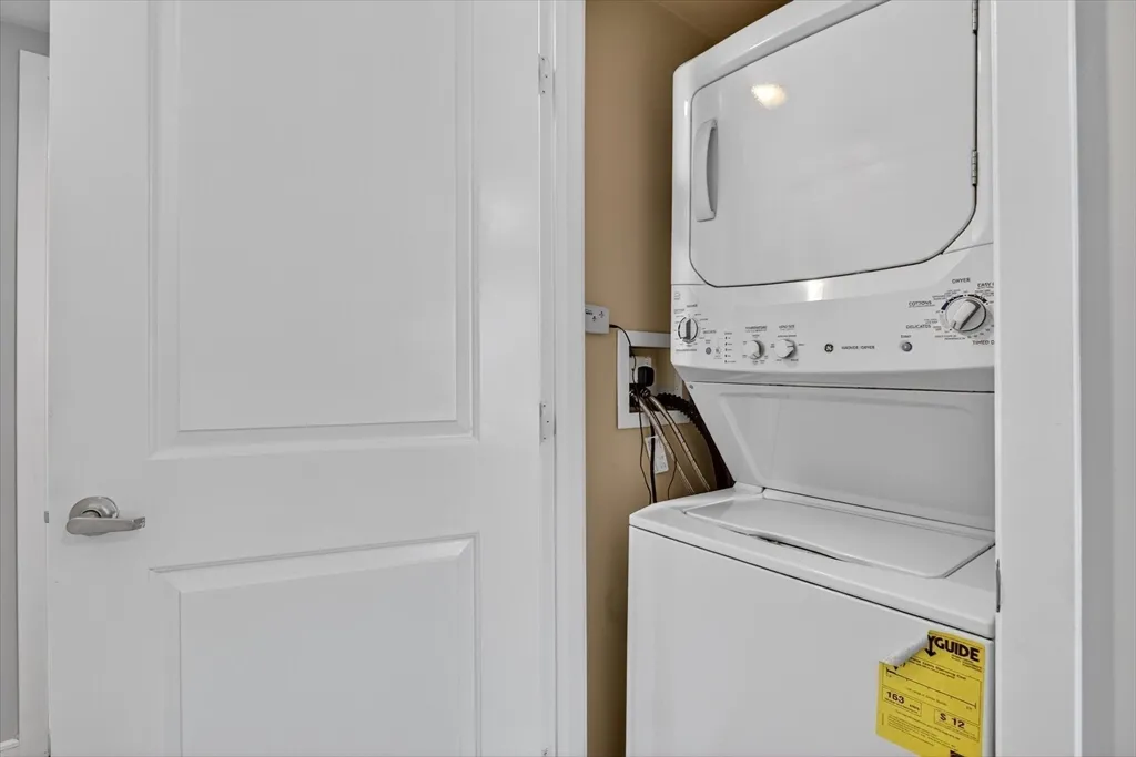1 bed, 1 bath apartment for rent at 175 Cottage Unit 312, Chelsea — photo 14 of 15