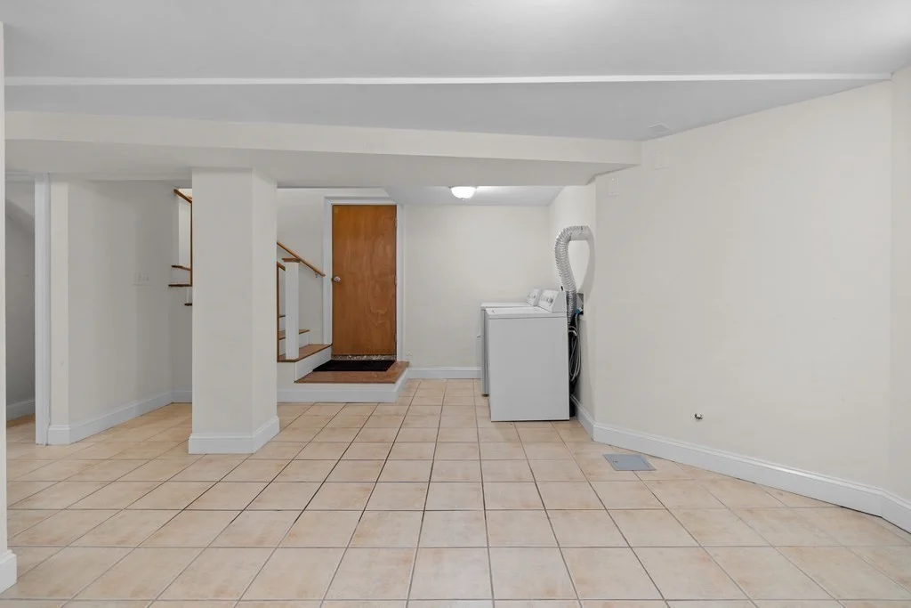 2 bed, 1 bath apartment for rent at 175 Elm St Unit 1, Wellington-Harrington — photo 12 of 14