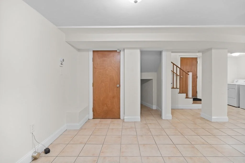 2 bed, 1 bath apartment for rent at 175 Elm St Unit 1, Wellington-Harrington — photo 13 of 14