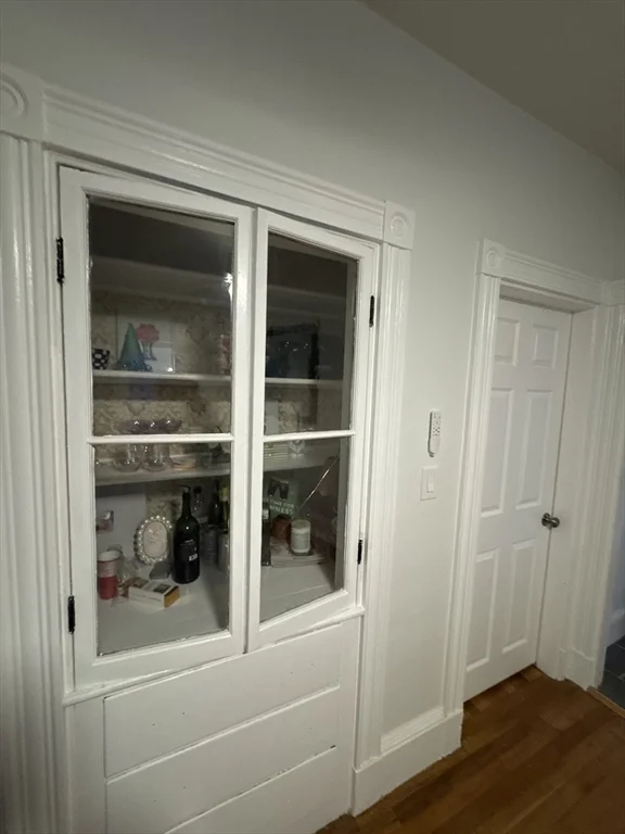 4 bed, 2 bath apartment for rent at 175 Everett Unit 1, Allston — photo 20 of 25