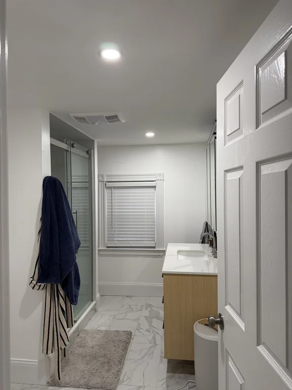 4 bed, 2 bath apartment for rent at 175 Everett Unit 1, Allston — photo 12 of 25