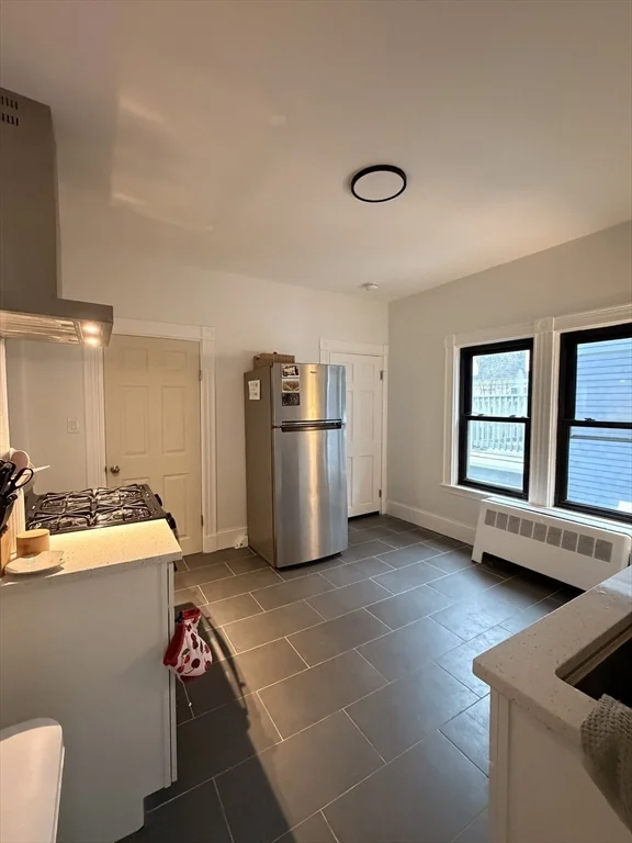 4 bed, 2 bath apartment for rent at 175 Everett Unit 1, Allston — photo 5 of 25