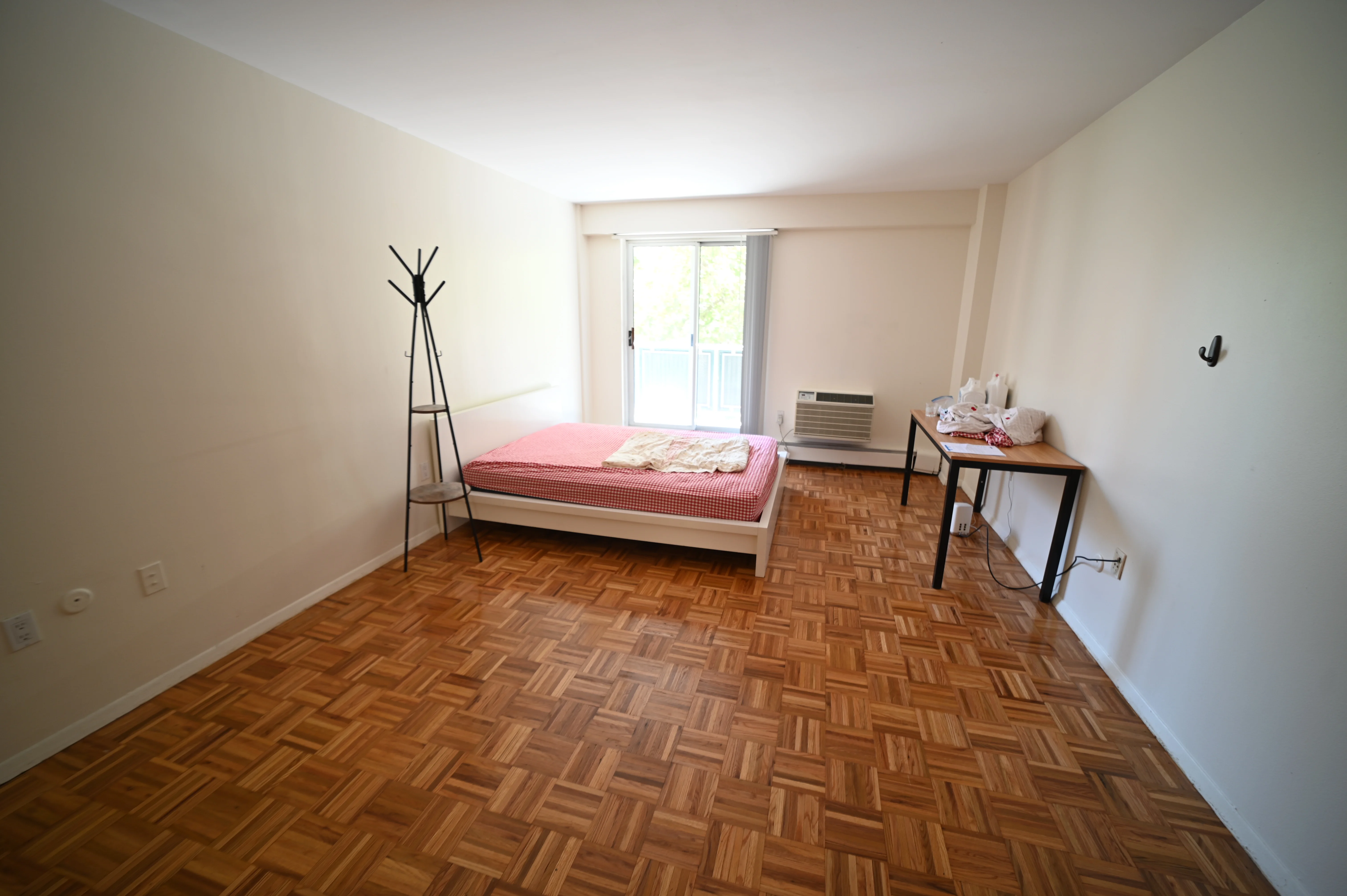 2 bed, 1.5 bath apartment for rent at 175 Freeman St Unit 402, Coolidge Corner — photo 2 of 7