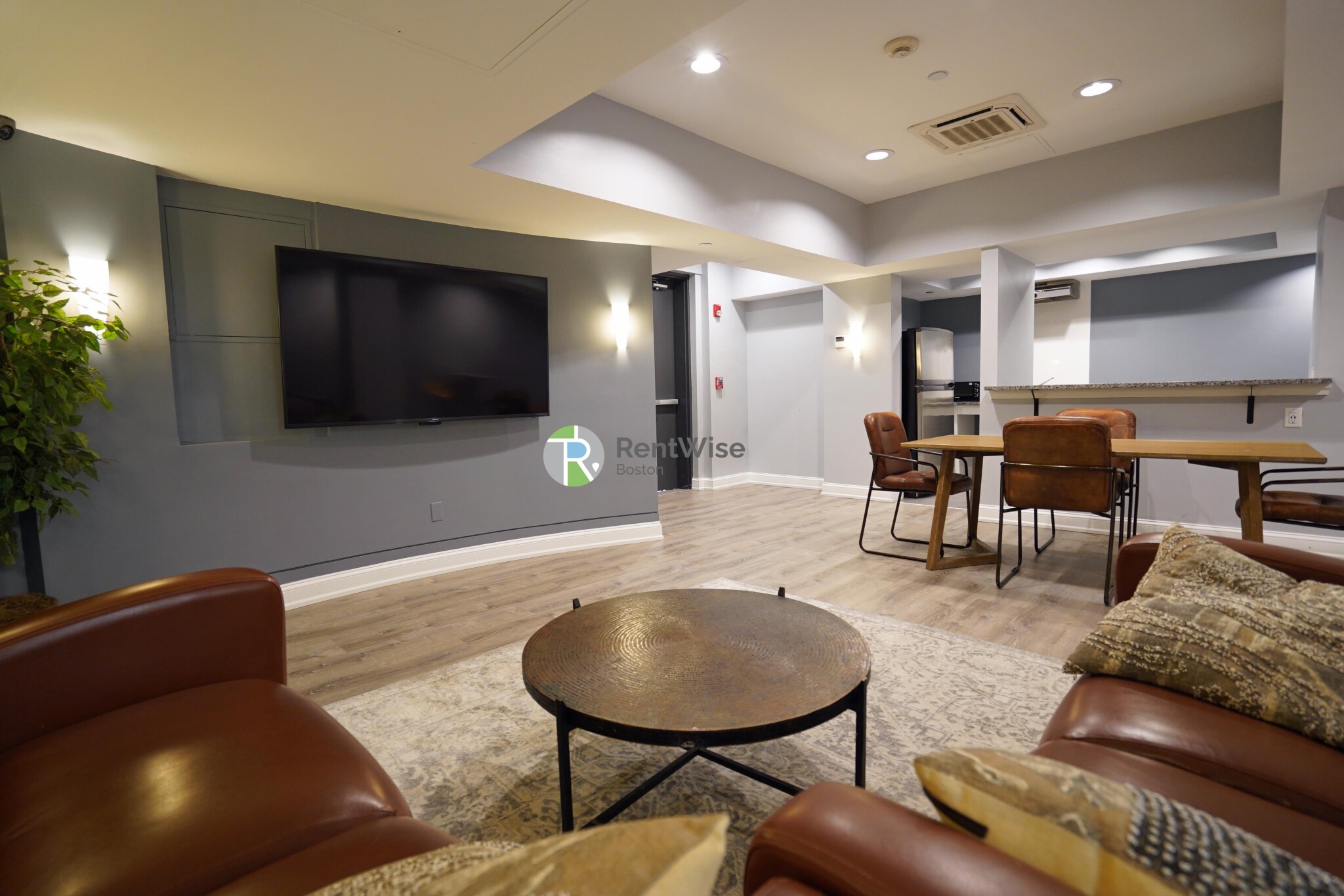 3 bed, 1.5 bath apartment for rent at 175 Freeman St Unit 811, North Brookline — photo 12 of 25