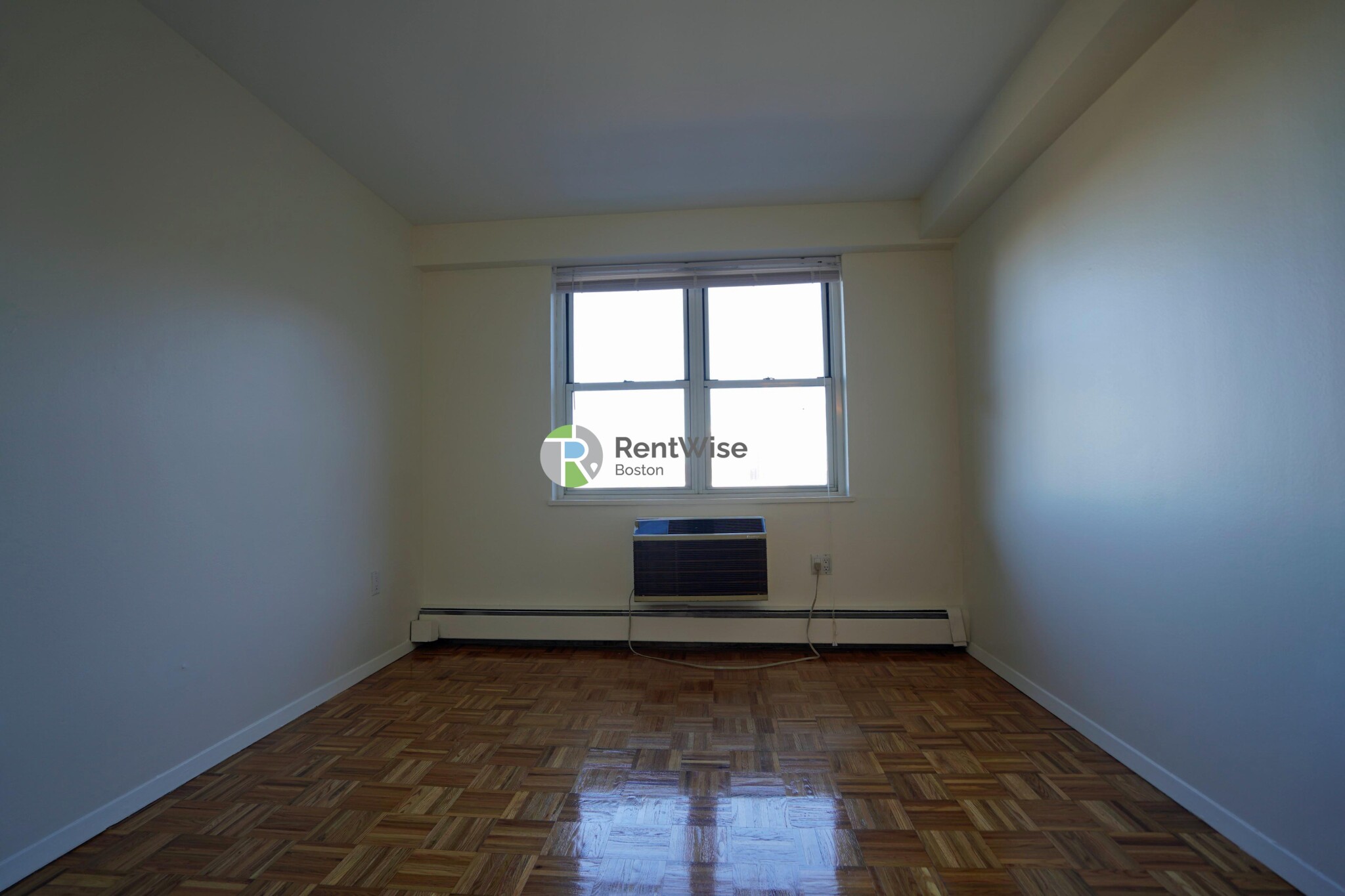 3 bed, 1.5 bath apartment for rent at 175 Freeman St Unit 811, North Brookline — photo 1 of 25