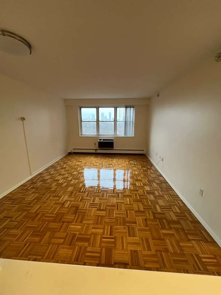 2 bed, 1.5 bath apartment for rent at 175 Freeman St Unit 922S, North Brookline — photo 7 of 15