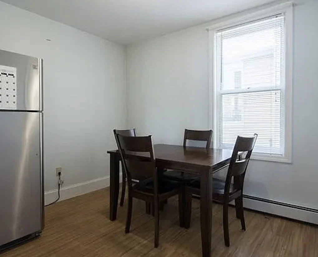 2 bed, 1 bath apartment for rent at 175 Grinnell Unit 1, Fall River — photo 9 of 10