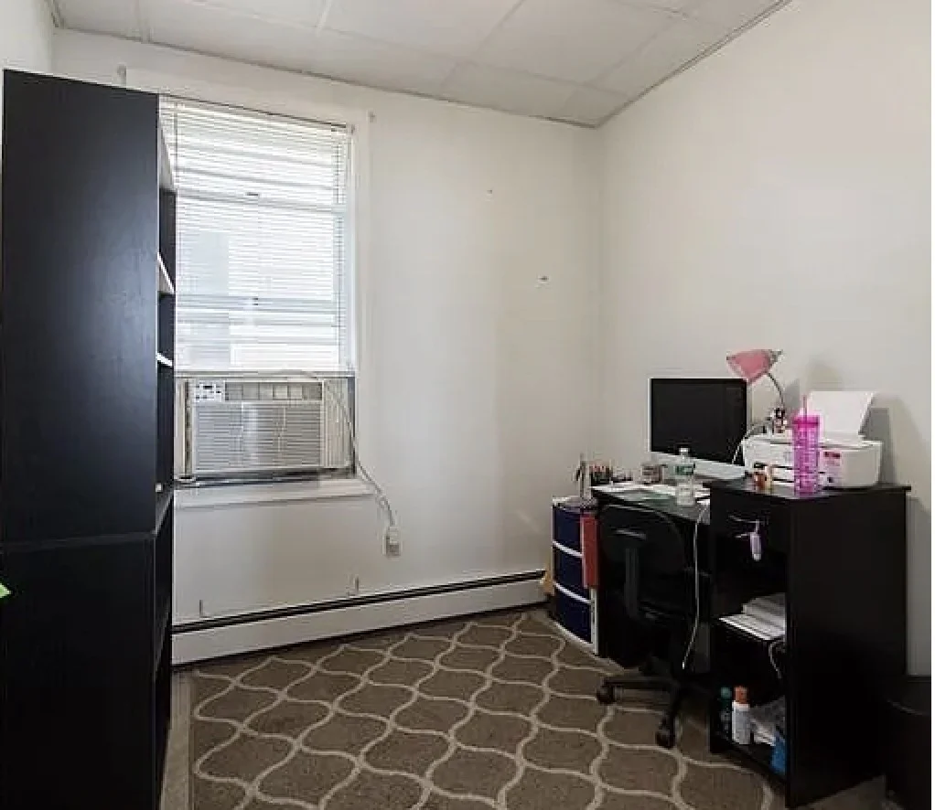 2 bed, 1 bath apartment for rent at 175 Grinnell Unit 1, Fall River — photo 8 of 10
