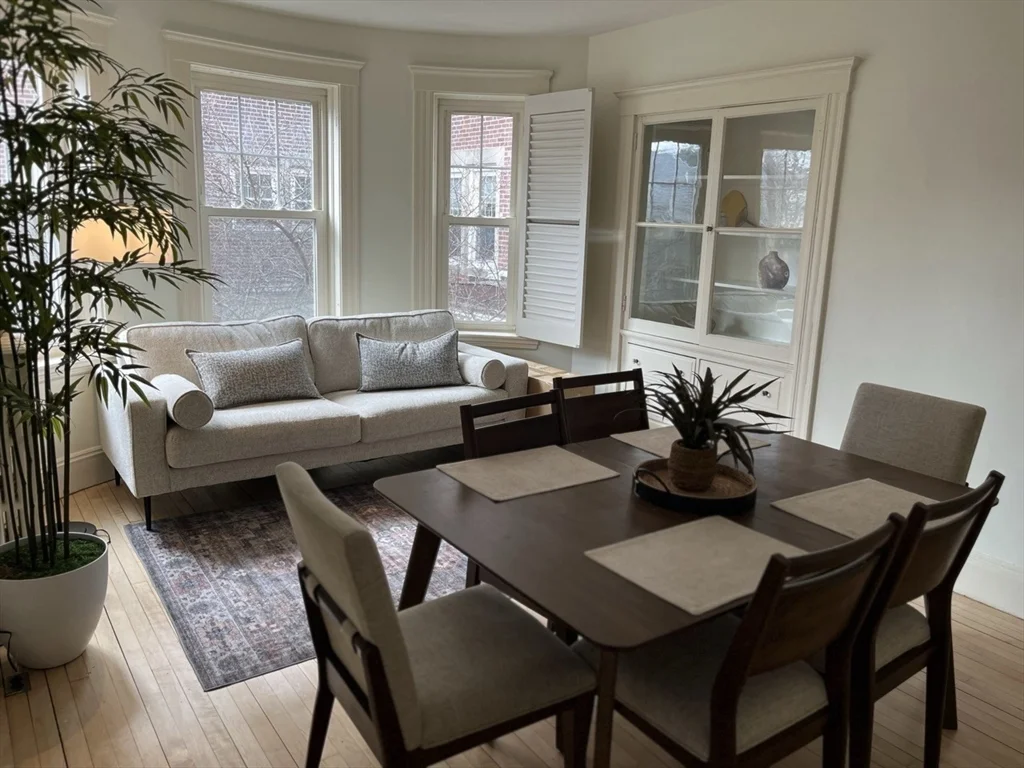 2 bed, 1 bath apartment for rent at 175 Hancock Unit 2, Mid Cambridge — photo 3 of 12