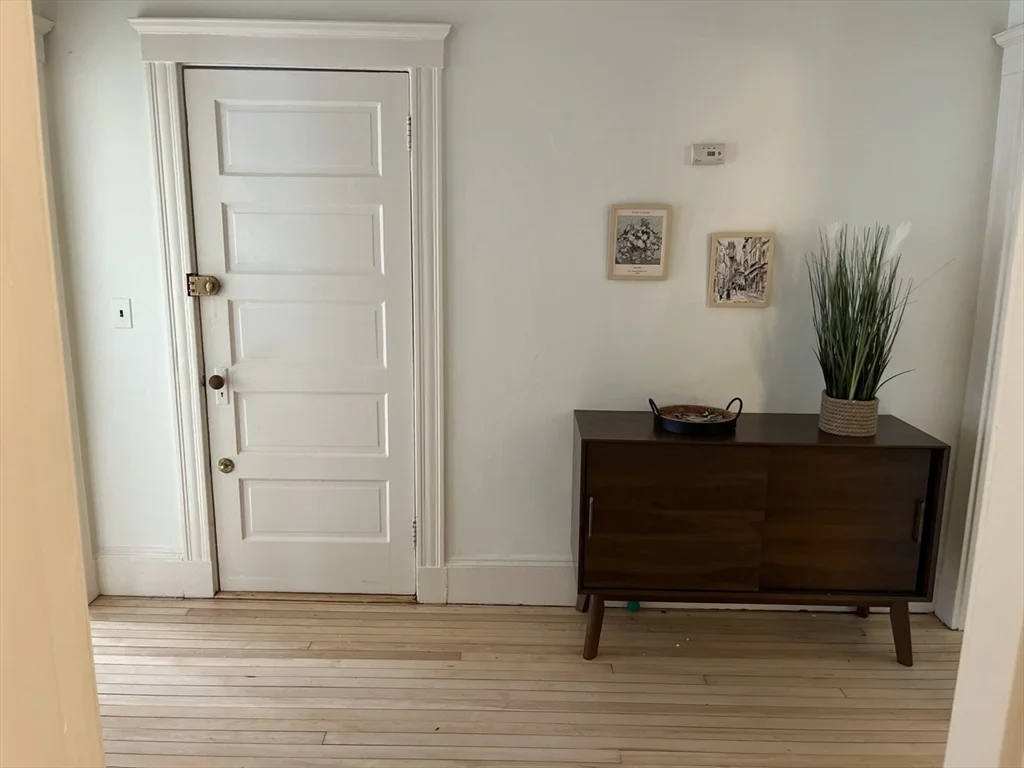 2 bed, 1 bath apartment for rent at 175 Hancock Unit 2, Mid Cambridge — photo 9 of 12