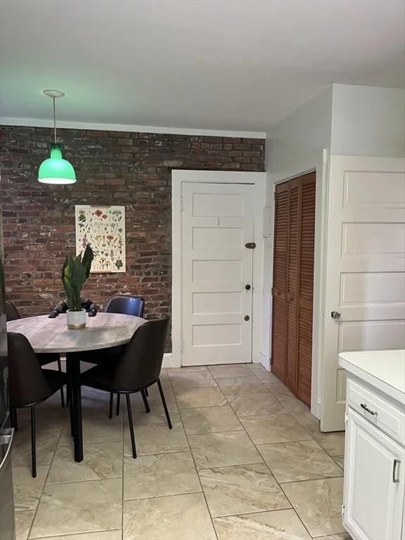 2 bed, 1 bath apartment for rent at 175 Hancock Unit 2, Mid Cambridge — photo 7 of 12