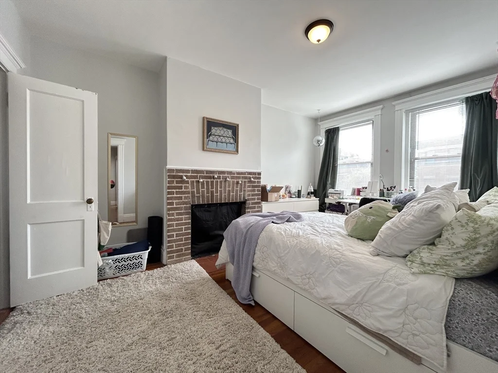 2 bed, 1 bath apartment for rent at 175 Harvard St Unit 2, Coolidge Corner — photo 9 of 12