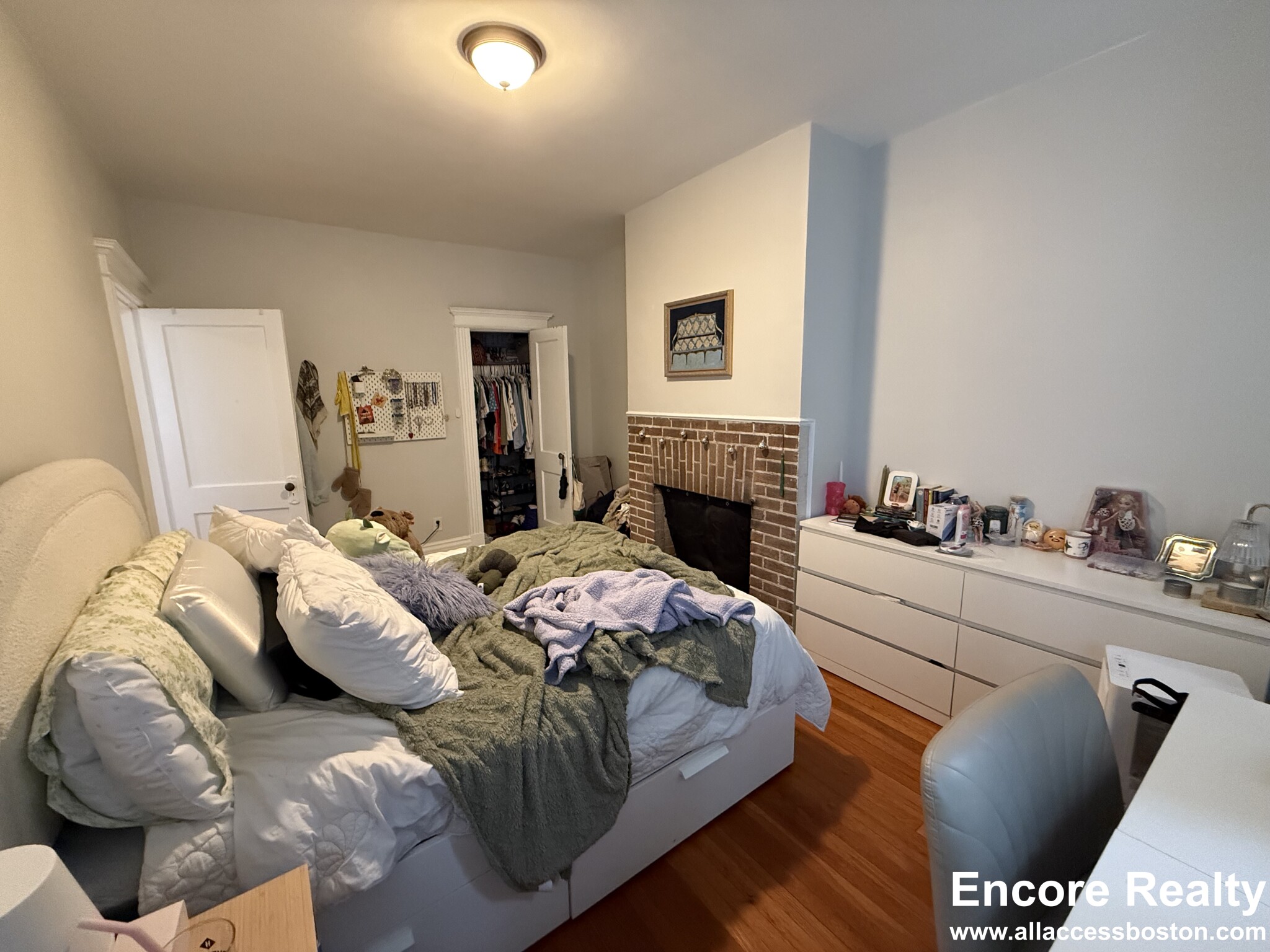 2 bed, 1 bath apartment for rent at 175 Harvard St Unit 2A, Coolidge Corner — photo 8 of 13