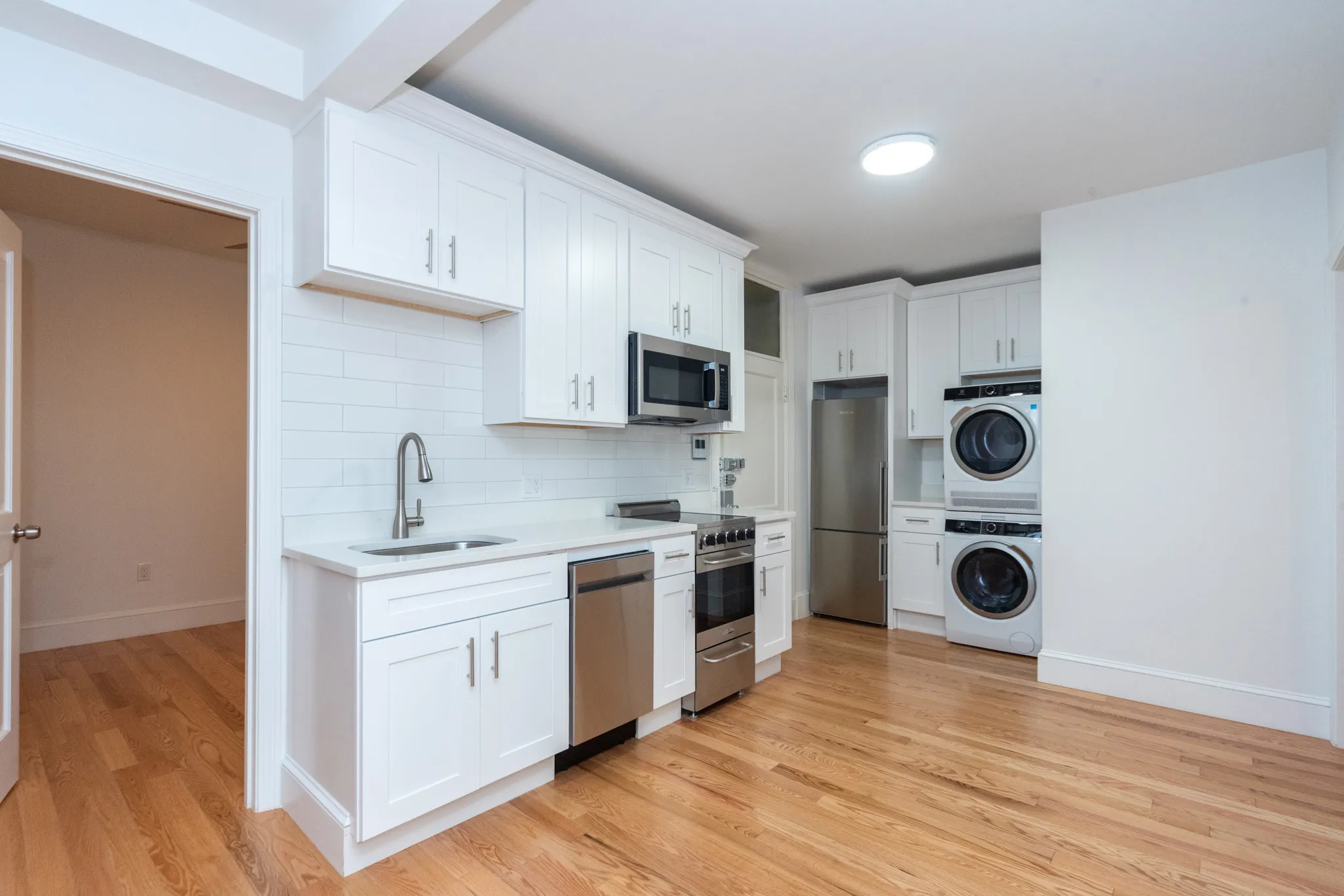 3 bed, 1 bath apartment for rent at 175 Hemenway St Unit 6, Fenway — photo 8 of 17