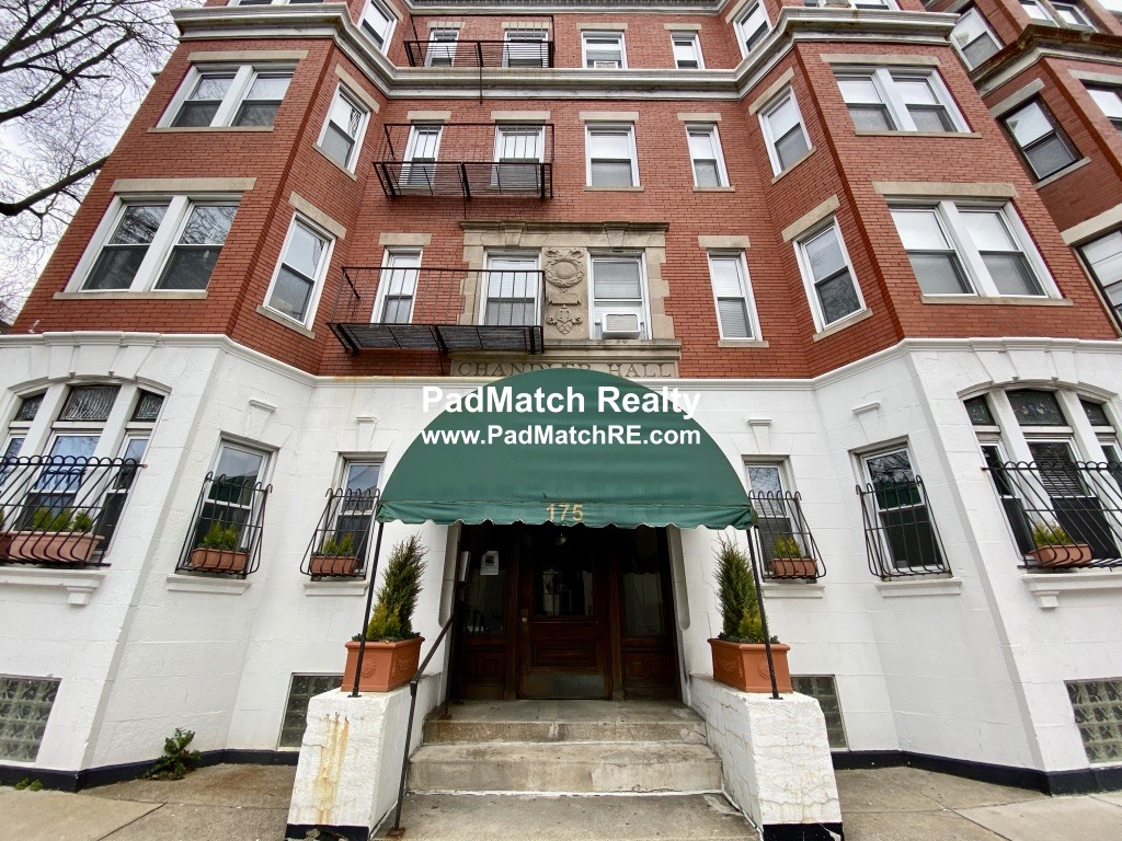 Studio bed, 1 bath apartment for rent at 175 Hemenway St Unit 8, Fenway — photo 8 of 9