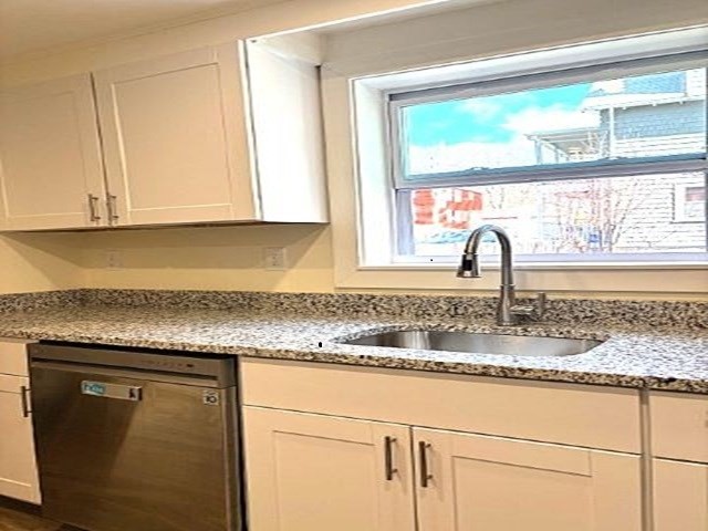 2 bed, 1 bath apartment for rent at 175 High St Unit 2, Brookline — photo 4 of 22