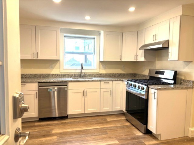 2 bed, 1 bath apartment for rent at 175 High St Unit 2, Brookline — photo 3 of 22