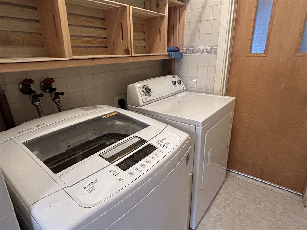 3 bed, 2 bath apartment for rent at 175 Maple St Unit 0, Malden — photo 15 of 17