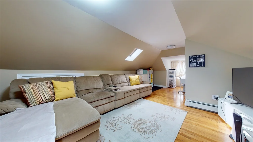 3 bed, 1 bath apartment for rent at 175 Mount Vernon Unit 2, Malden — photo 15 of 17