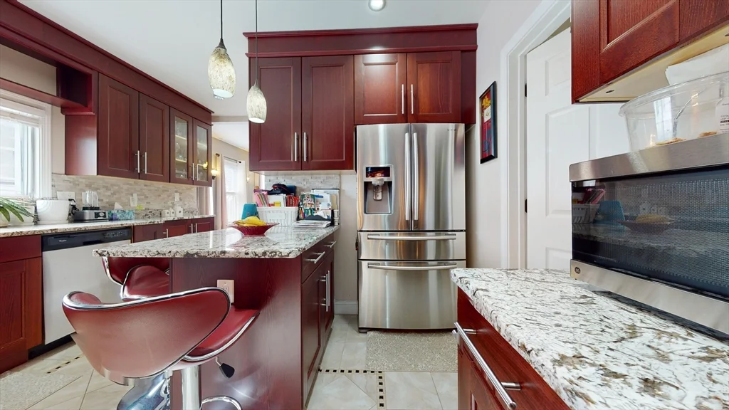 3 bed, 1 bath apartment for rent at 175 Mount Vernon Unit 2, Malden — photo 10 of 17