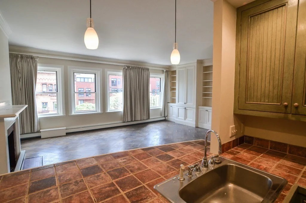 1 bed, 1 bath apartment for rent at 175 Newbury St Unit 4, Back Bay — photo 6 of 10