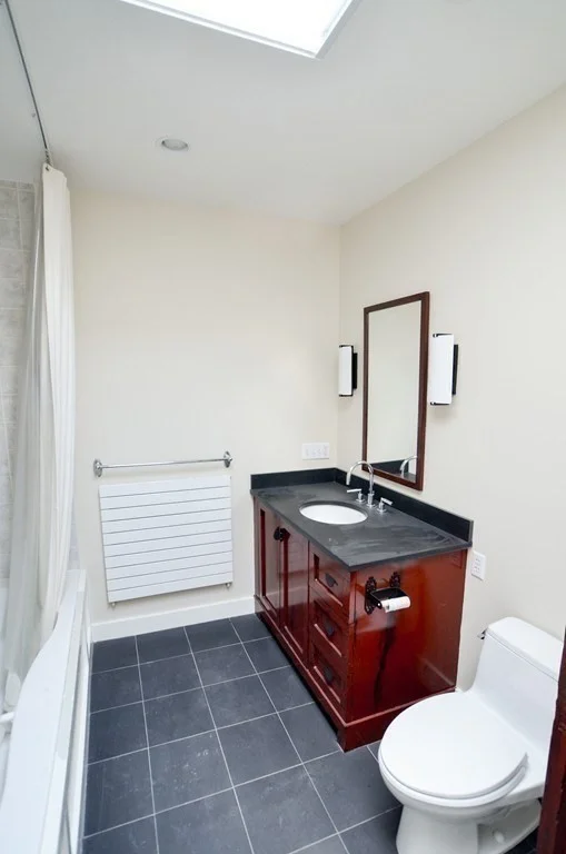 1 bed, 1 bath apartment for rent at 175 Newbury St Unit 4, Back Bay — photo 9 of 10