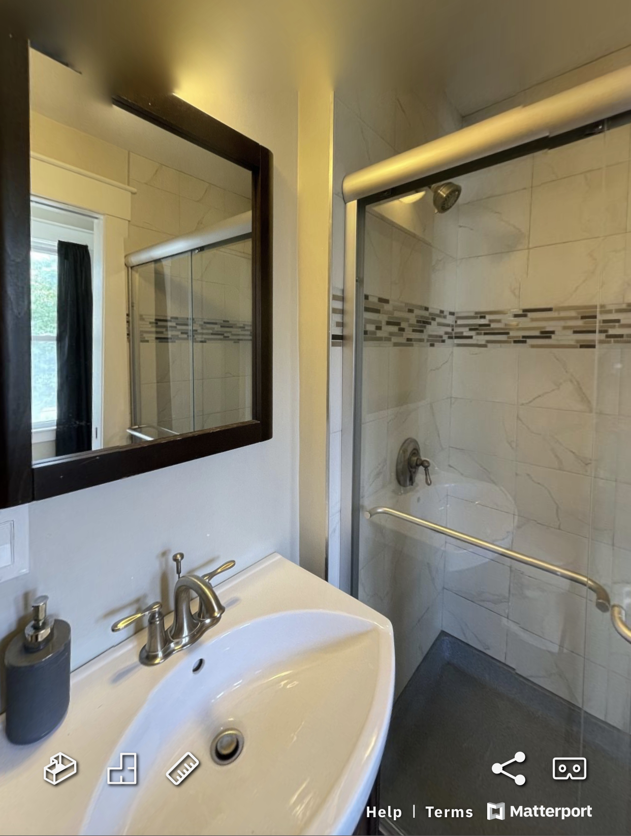 4 bed, 2 bath apartment for rent at 175 Princeton St Unit 2, East Boston — photo 4 of 9
