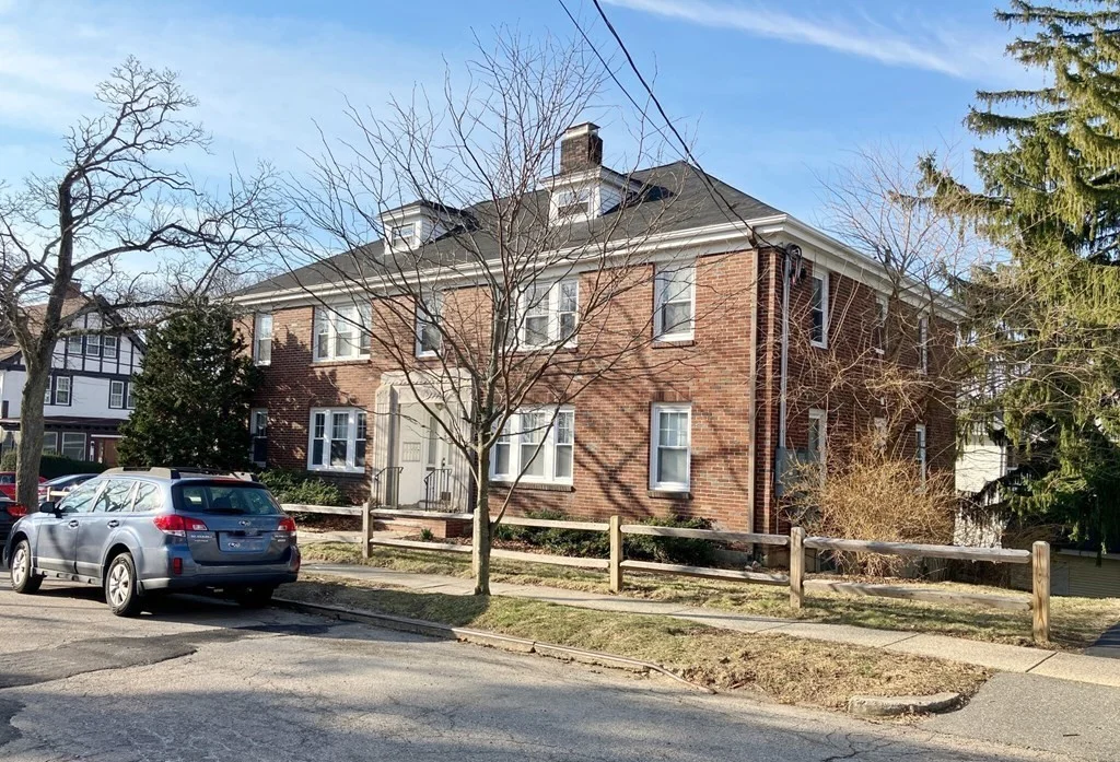 2 bed, 1 bath apartment for rent at 175 Putnam Unit 2L, Quincy — photo 1 of 14