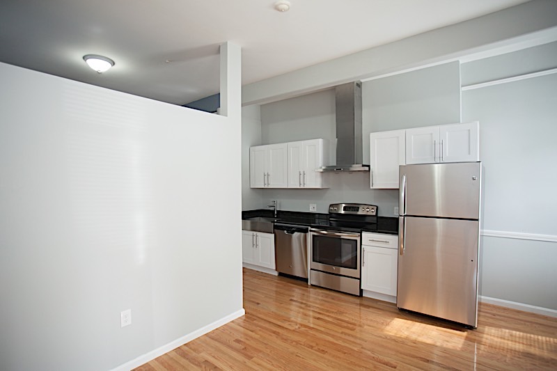 Studio bed, 1 bath apartment for rent at 175 Rindge Ave Unit 1L, North Cambridge — photo 2 of 9
