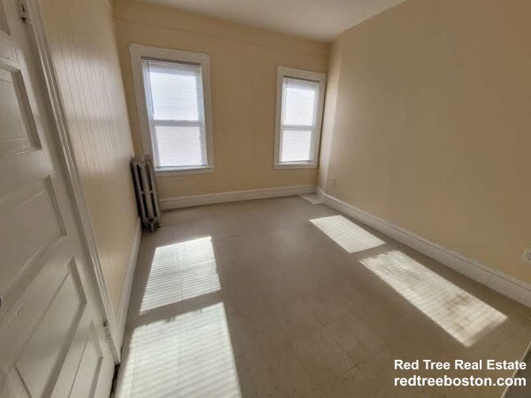 4 bed, 1.5 bath apartment for rent at 175 River Unit 3, Cambridgeport — photo 18 of 21