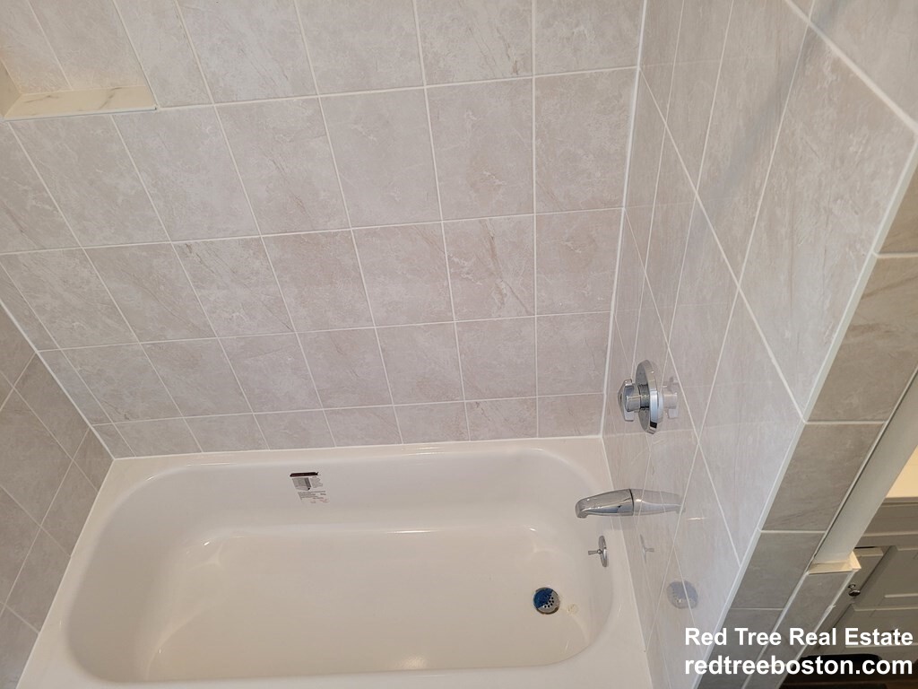 4 bed, 1.5 bath apartment for rent at 175 River Unit 3, Cambridgeport — photo 16 of 21